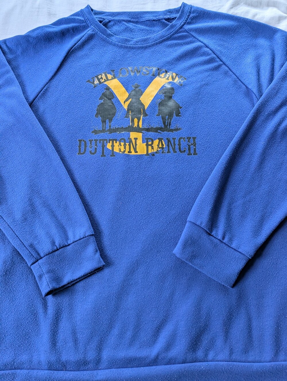 Yellowstone Dutton Ranch Ladies Pullover Sweat Shirt. Size XL Royal Blue.